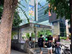 3 min from Hongik Univ. Station - R24 15th image