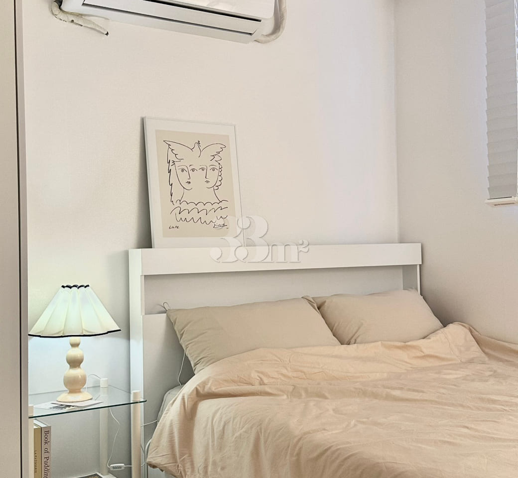 3rd floor, 1.5-room apartment, 3 minutes from 1th image