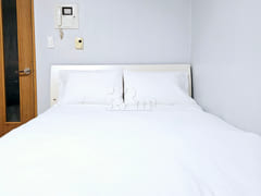 A room with a stylish vibe near Gwangju Cheom 2th image