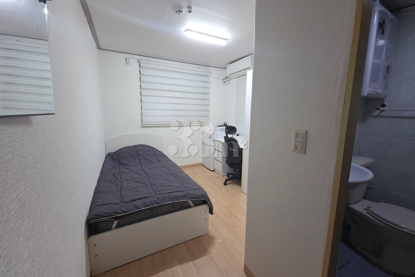 Room 307 2th image