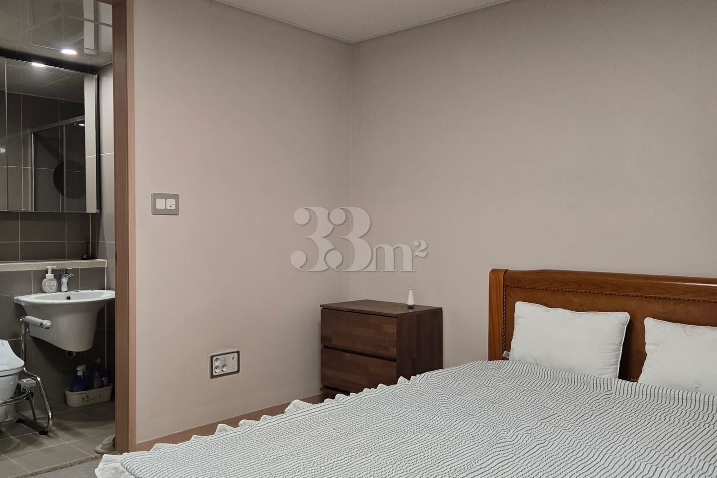 Clean home, 3 minutes from Sangdo Station 6th image