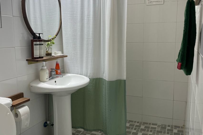 4인/주차/반려동물