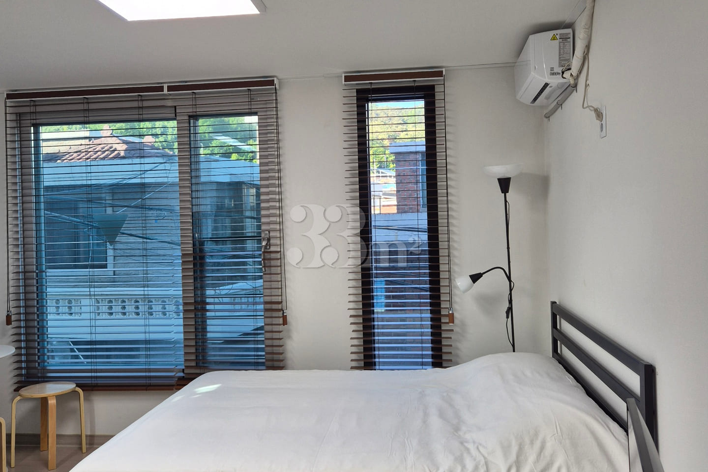 A pretty, newly built studio apartment in Hae 12th image