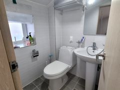 Newly built studio apartment within walking d 1th image