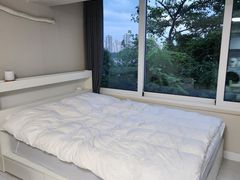 Large studio apartment with a Han River view 2th image