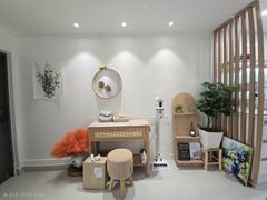 Cozy home with great natural light and a grea 1th image