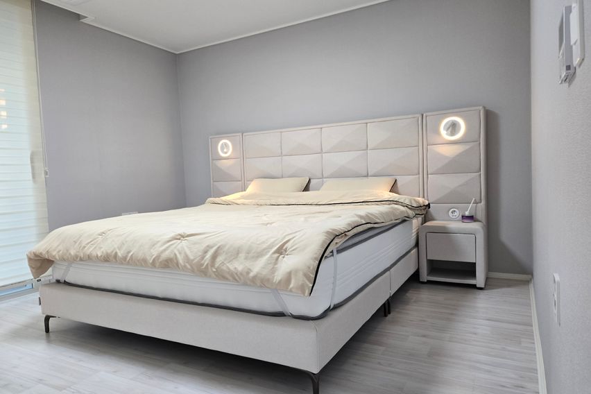 넓고 쾌적한 방