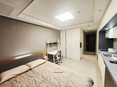 Fully furnished I-Park, 13th floor 3th image