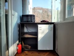 Room 203 5th image