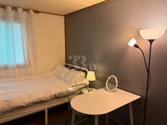 A pleasant room right next to the subway stat 1th image