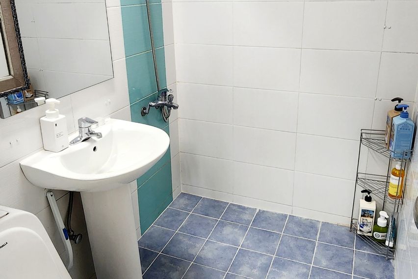 2-story house next to the industrial complex, 7th image