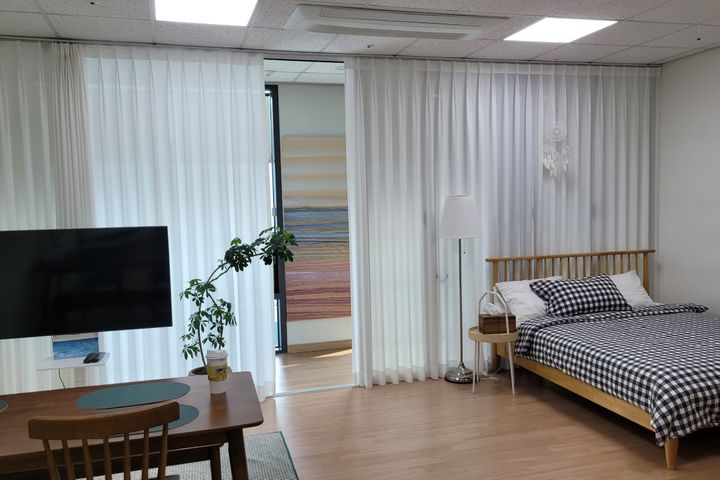 🏠 5 minutes from Indeokwon and Pyeongchon St 1th image