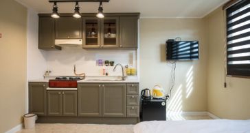 시내 바닷가근처 방 이미지