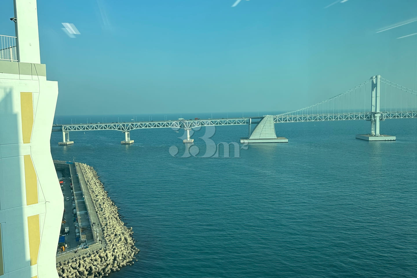 Gwangalli Officetel with an Ocean View 4th image