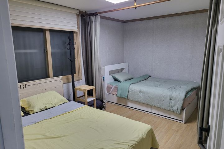 Peace House, Room 201 11th image