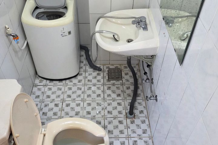 Officetel, 4th Floor, Unit 404 7th image