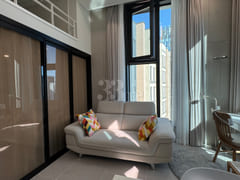 Luxury 10th-floor unit in the city center 4th image