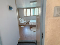 Studio apartment a 1-minute walk from Sajik S 8th image