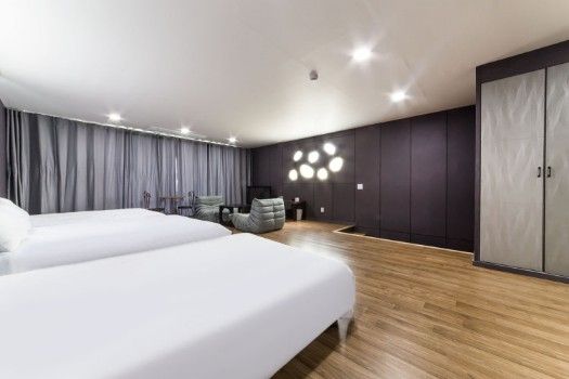 VVIP Duplex Rooftop 501 7th image