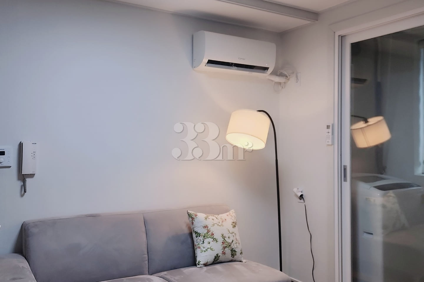 A cozy and comfortable space 1th image