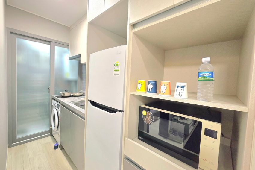 지하철1분 방1거실1