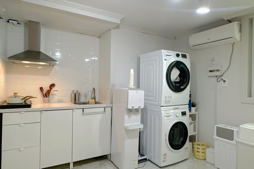 Cozy Room at Myeonghak Station on Line 1 14th image