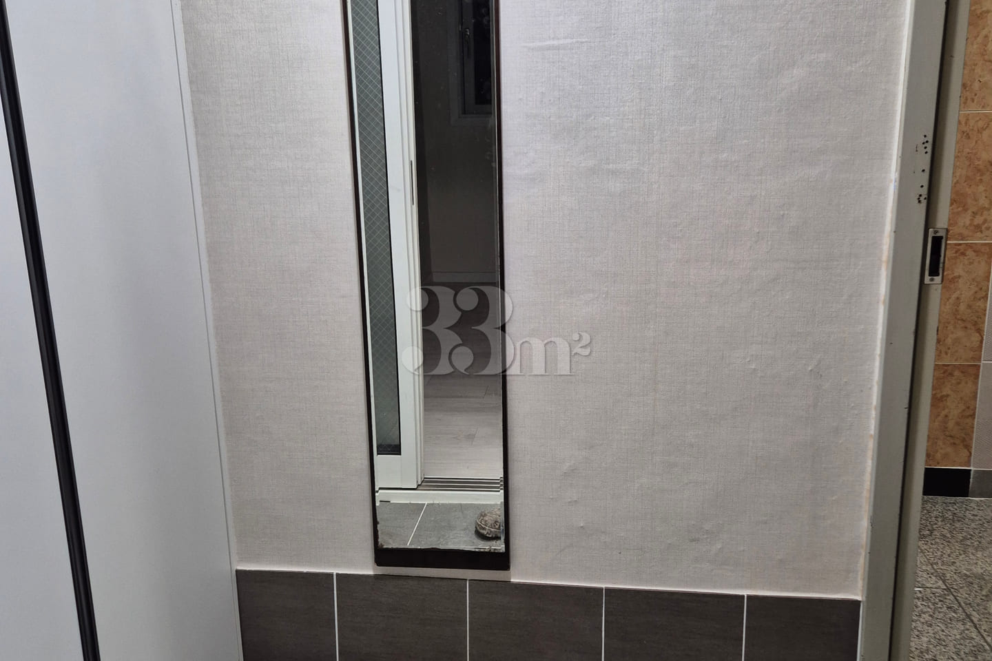 Pet-friendly, ceiling fan, queen-size bed, dr 16th image