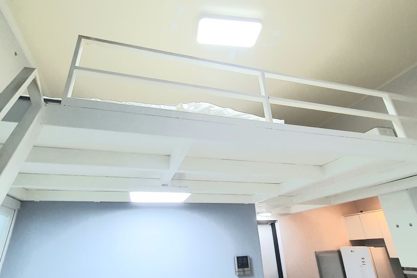 C House in front of Myongji University 9th image