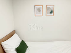 4 minutes to Sinchon, 9 minutes to Hongdae (o 3th image
