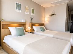 Songdo Halla Western Hotel, 2 beds 0th image