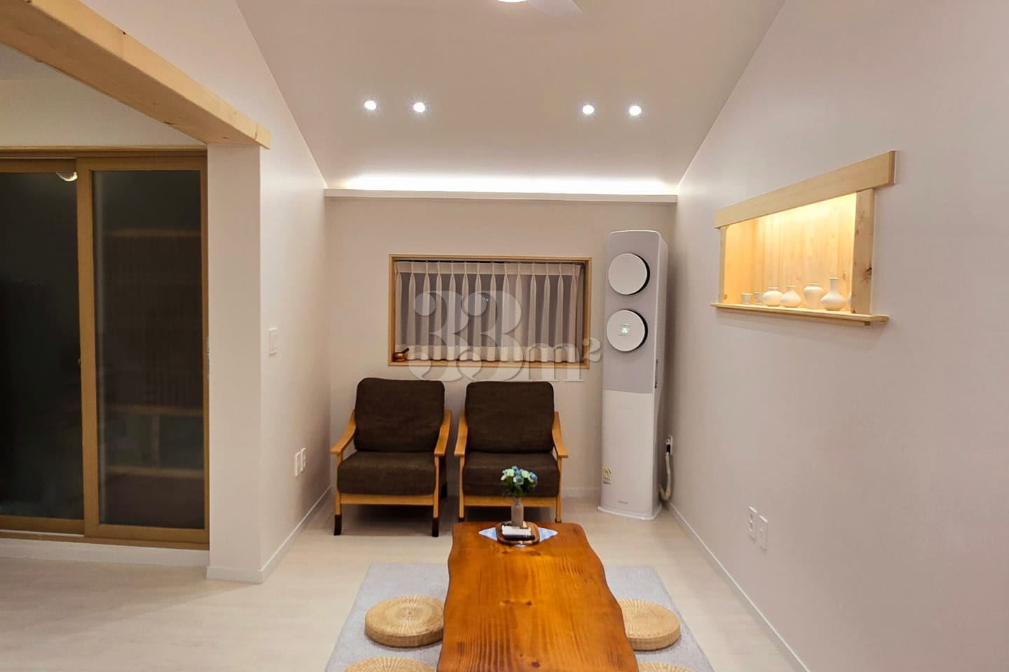 Large jacuzzi near Hanok Village 0th image