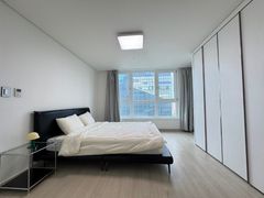 Newly remodeled, fully furnished, 3 rooms 0th image