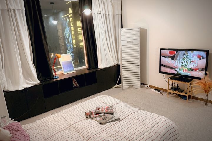 New, spacious, two-story apartment at Yuseong 6th image