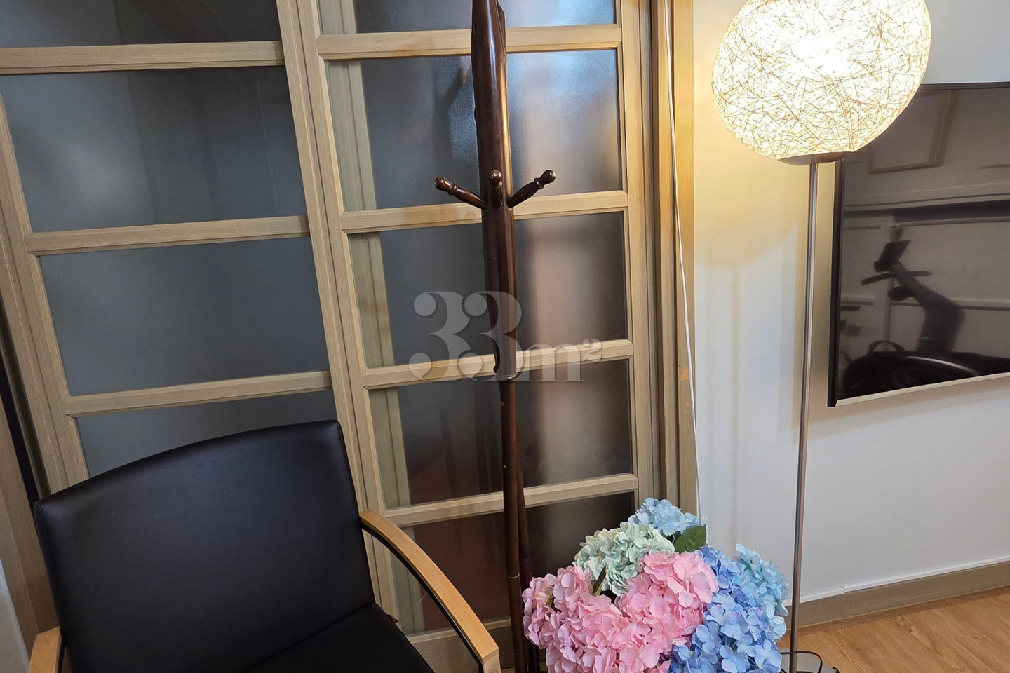 Yujin's spacious rooftop room 3th image