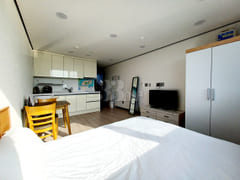 Seogwipo accommodation with all utilities inc 15th image
