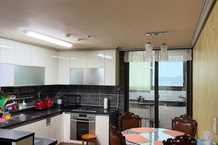 K-Vibe House 6th image