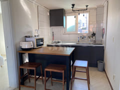 Two-room pet-friendly accommodation at Samyan 7th image