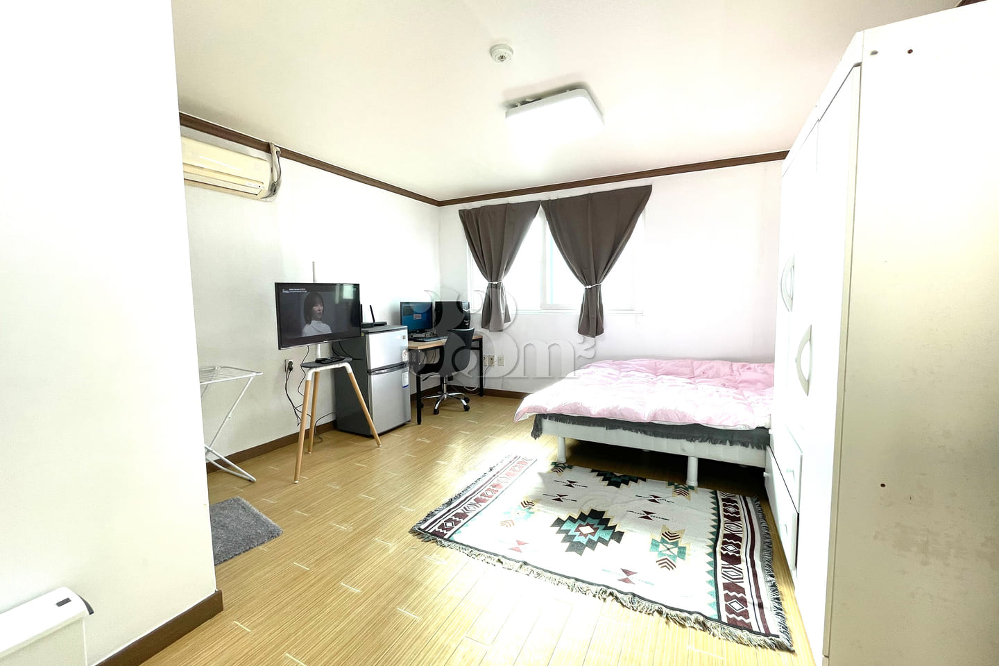 Mokdong Station Rodeo Studio Apartment 1th image