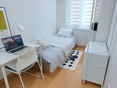 7-minute walk from Gangnam Station and Yeoksa 0th image