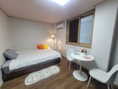 Pretty large room in Seongnam Shinheung 0th image