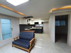 Newly built, spacious, and clean. 2th image