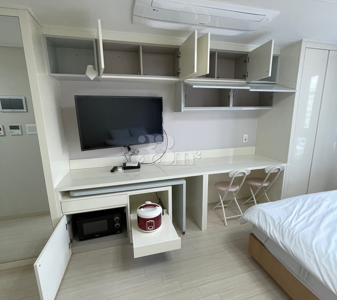 New, fully-furnished residence 2 2th image