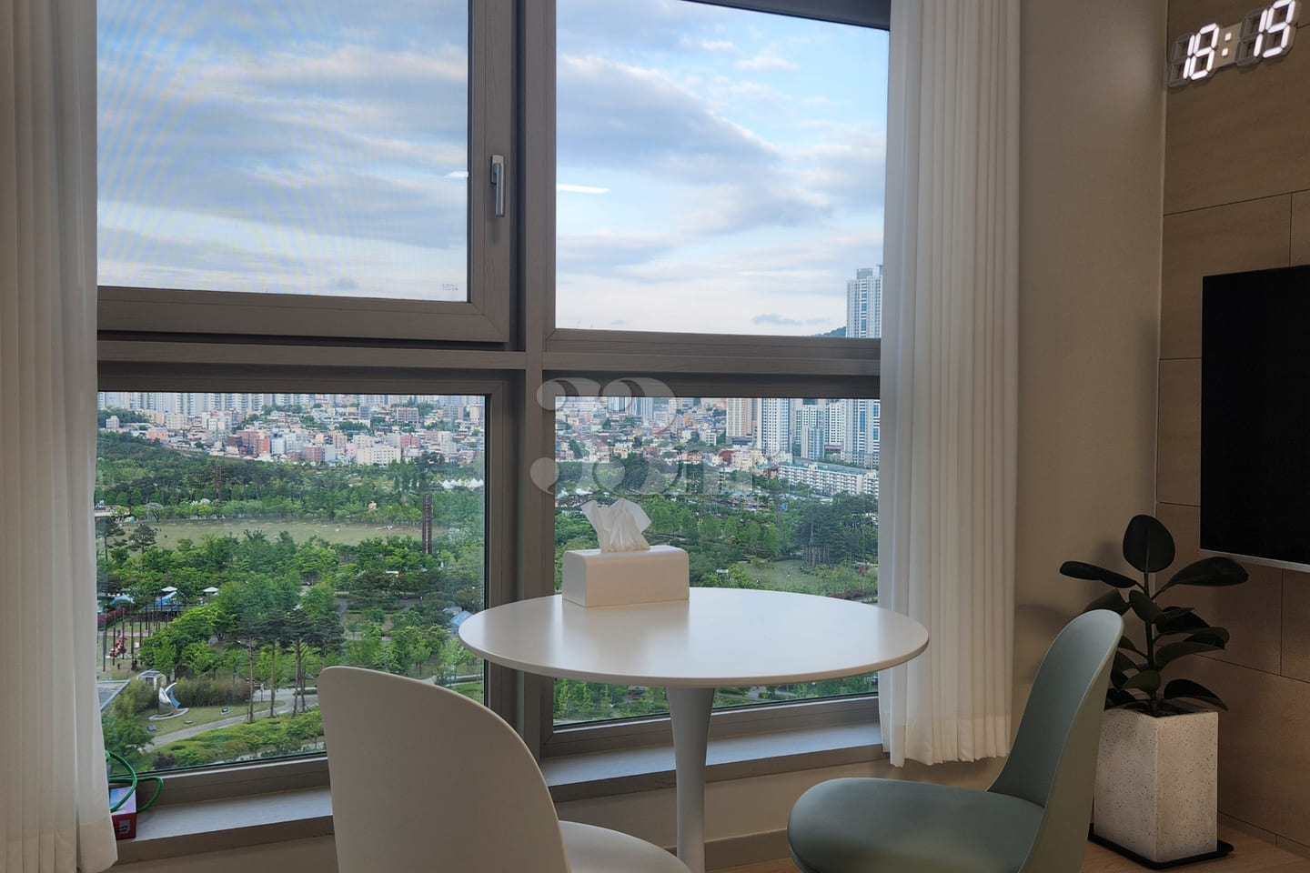 Seomyeon Parkview Duplex House 0th image
