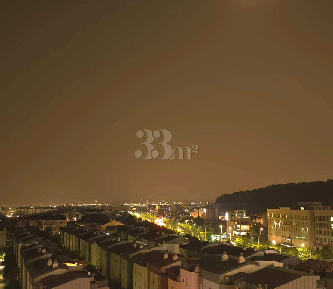 Terrace with a great view at Unyang Station 14th image