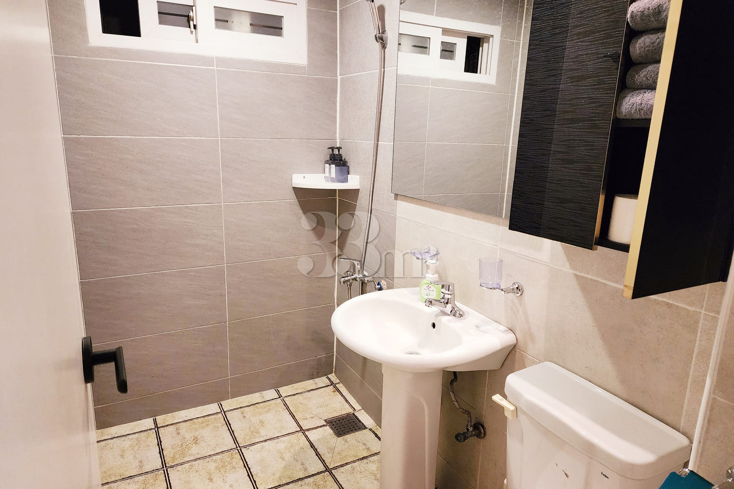 Cozy and pretty studio apartment 2th image