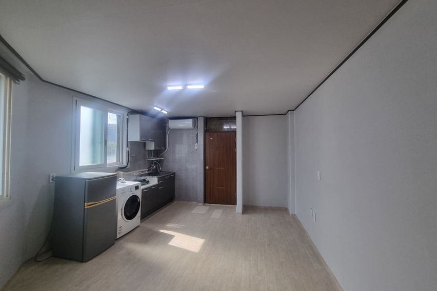 민원룸 303호 0번째 이미지