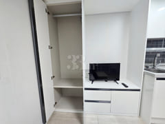 Newly remodeled 2-room apartment 2th image