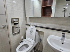 Newly built near the airport/1 minute to E-Ma 5th image