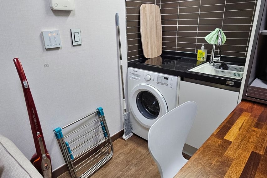 Fully-furnished studio apartment near Ilsan B 14th image