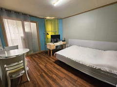 Studio apartment, 15 minutes from Yeungnam Un 1th image